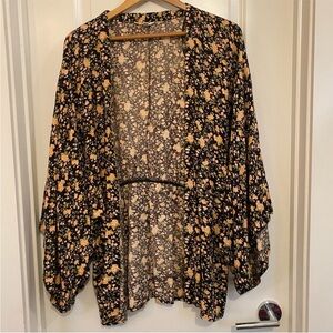 Sim & Sam Floral Kimono Open Cardigan Coverup
Cottagecore Boho M